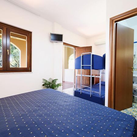 Villaggio Stella Del Sud & Resort Пискиота Екстериор снимка