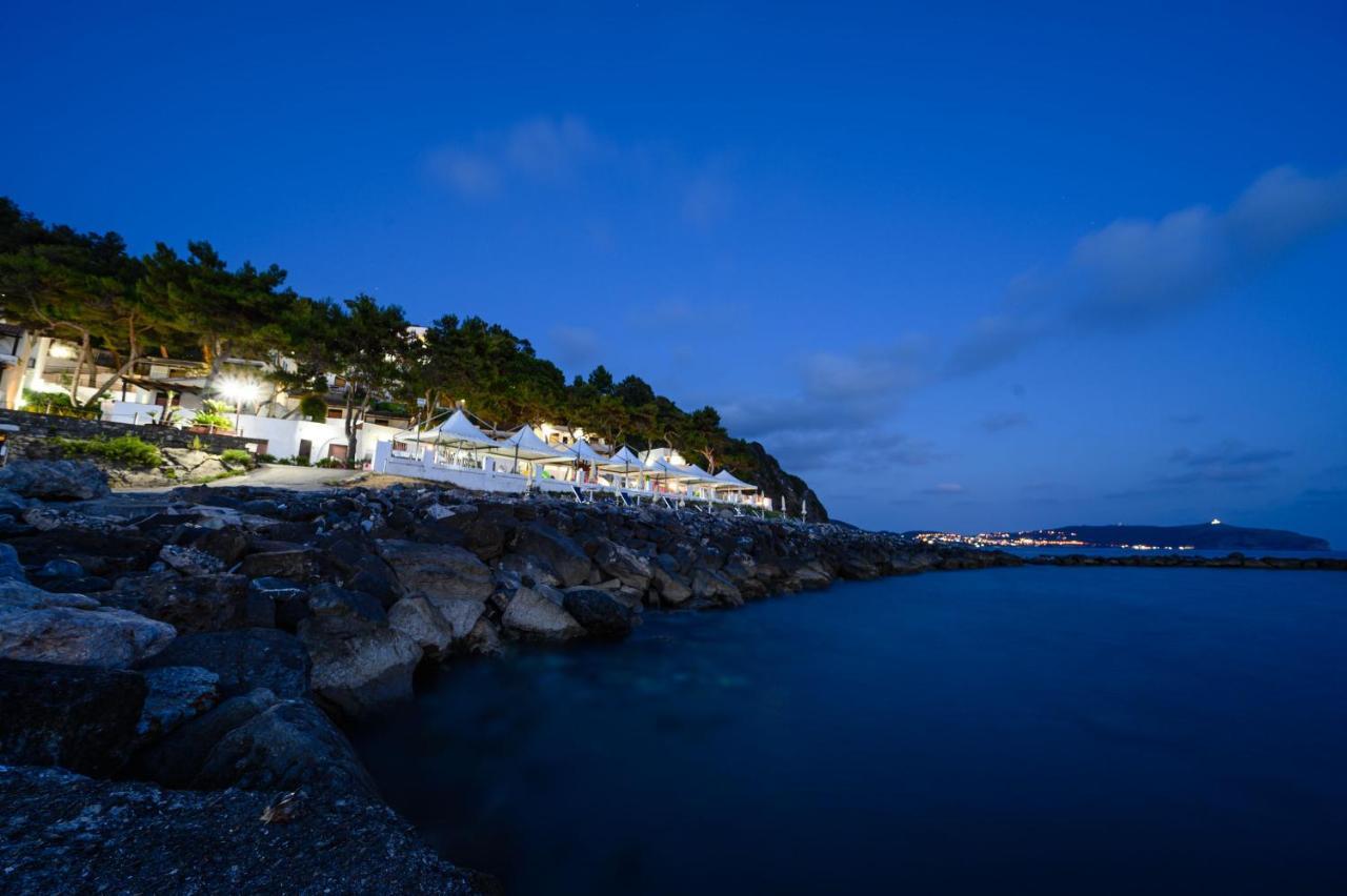 Villaggio Stella Del Sud & Resort Пискиота Екстериор снимка