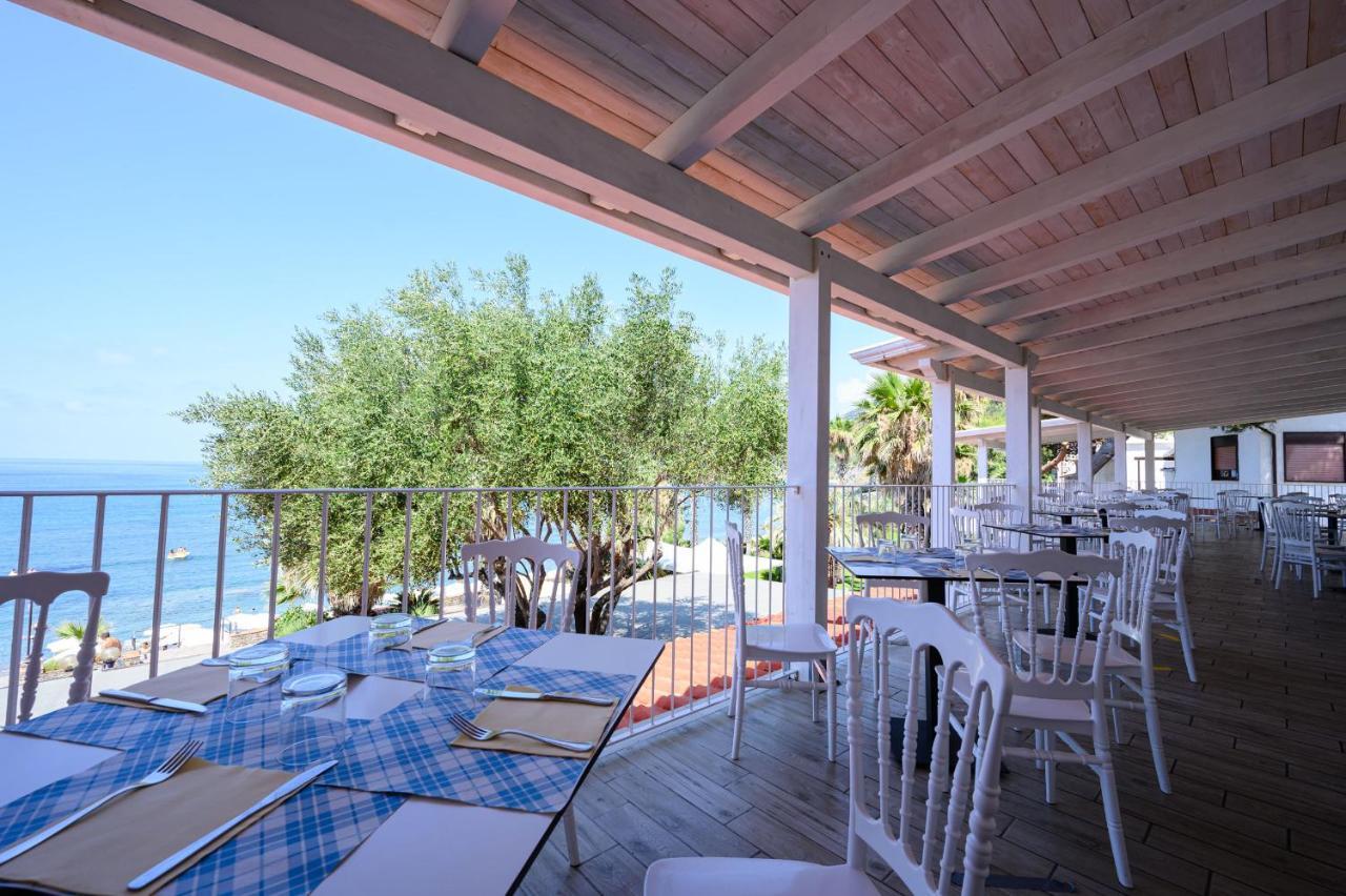 Villaggio Stella Del Sud & Resort Пискиота Екстериор снимка