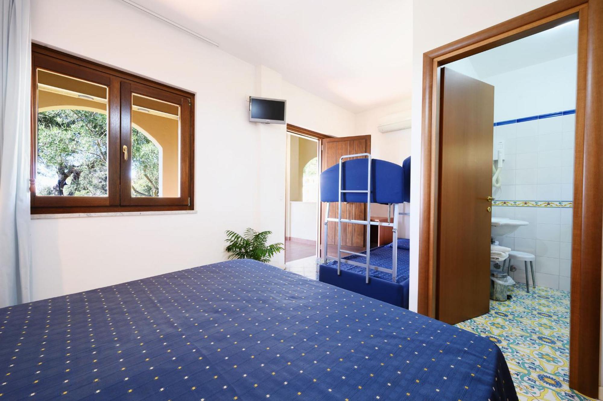 Villaggio Stella Del Sud & Resort Пискиота Екстериор снимка