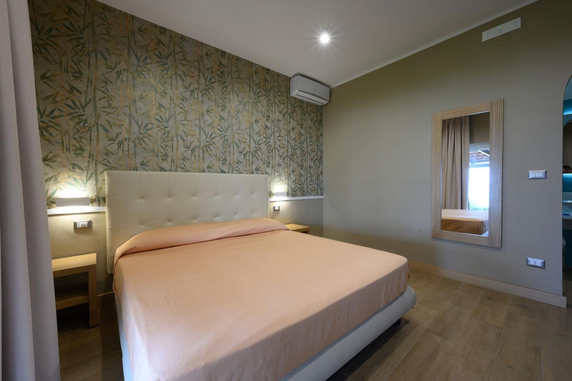 Villaggio Stella Del Sud & Resort Пискиота Екстериор снимка